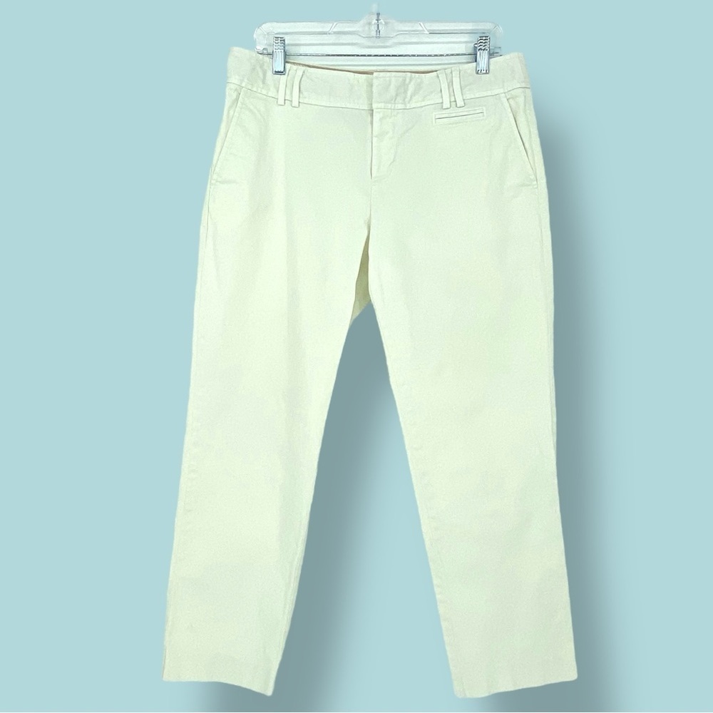 Banana Republic classic khaki ankle pants in off-white color women's size 10